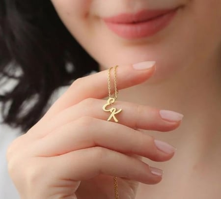 مطليات حرفين هدية مميزه وبسيطه لمن تحب من متجر البلد