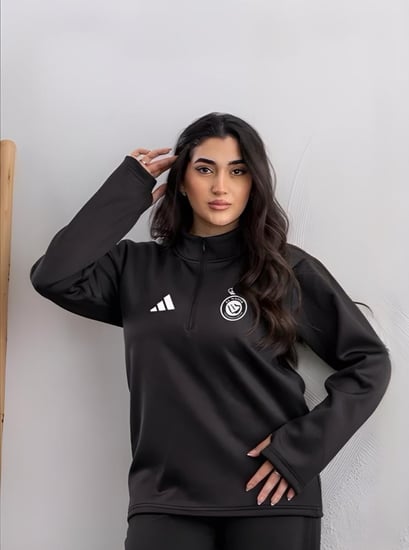 سويتر النصر لون أسود