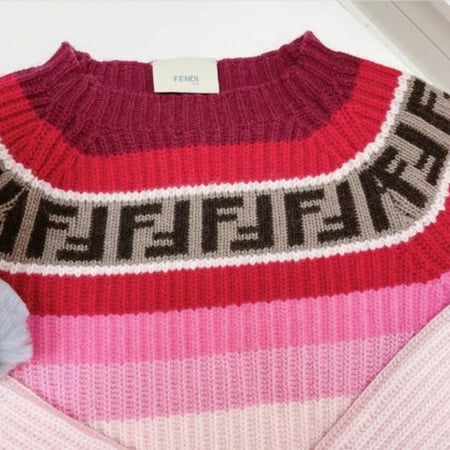 بلوزة أنيقة جدا  شتوي بناتي