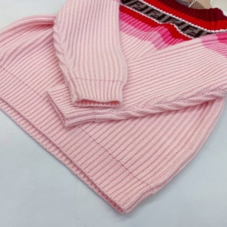 بلوزة أنيقة جدا  شتوي بناتي