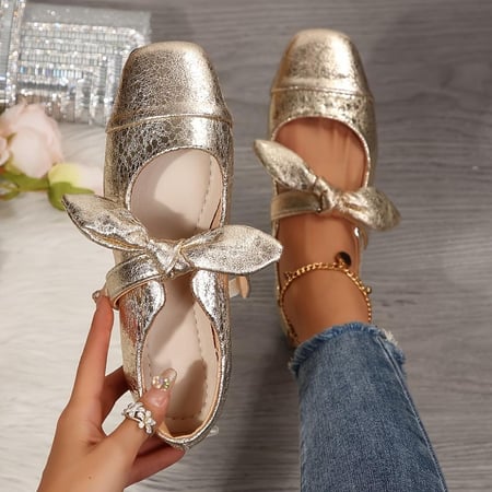 حذية مسطحة مريحة وأنيقة بتصميم عصري