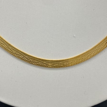 عقد و إسوارة فلات ذهب عيار 21 الوزن 15.45 جرام