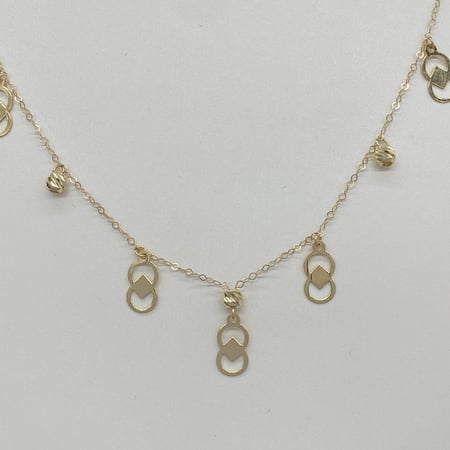 عقد تشوكر  ذهب عيار 18 الوزن 1.13 جرام