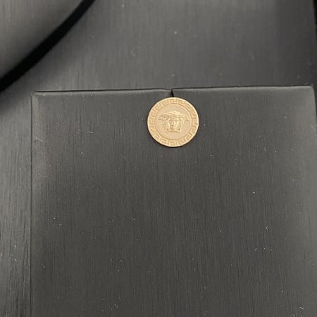 طقم ذهب ناعم عيار 18 وزن 3.88 جم تناسب كافة مناسباتك