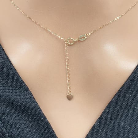 عقد ذهب عيار 18 الوزن 1.07 جرام