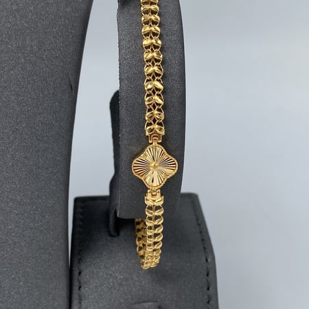 طقم ذهب عيار 21 الوزن 31.5 جرام