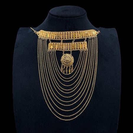 خناق ذهب ملكي عيار 21 الوزن 35.1 جرام