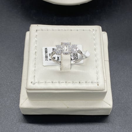 طقم ذهب عيار 18 الوزن 19.09 جرام