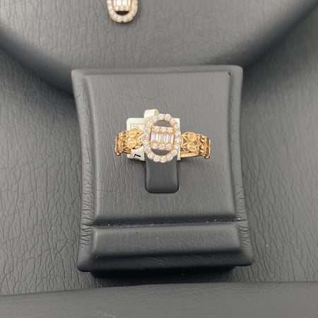 طقم ذهب عيار 21 الوزن 16.9 جرام