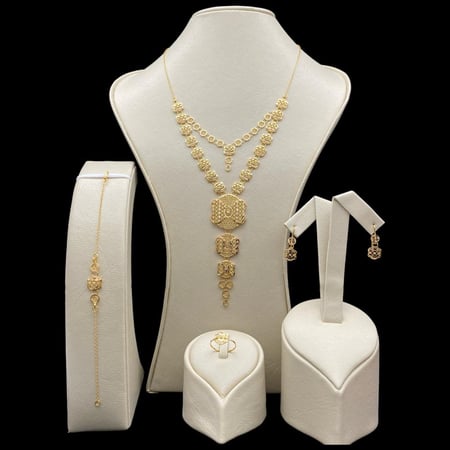 طقم ذهب عيار 21 الوزن 19.33 جرام