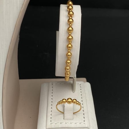 طقم  ذهب عيار 21 الوزن 21.58 جرام