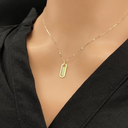 عقد ذهب عيار 18 الوزن 1.15 جرام