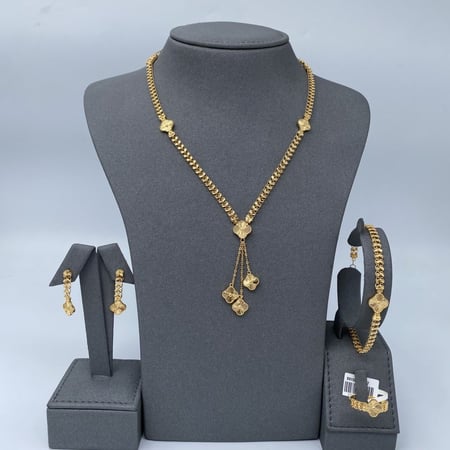 طقم ذهب عيار 21 الوزن 31.5 جرام