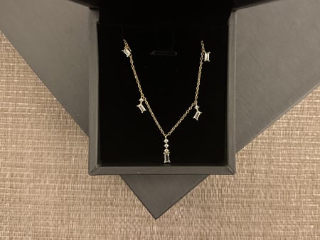 عقد فضه مطلي ذهب