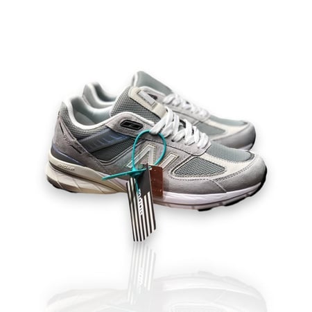 New Balance 990