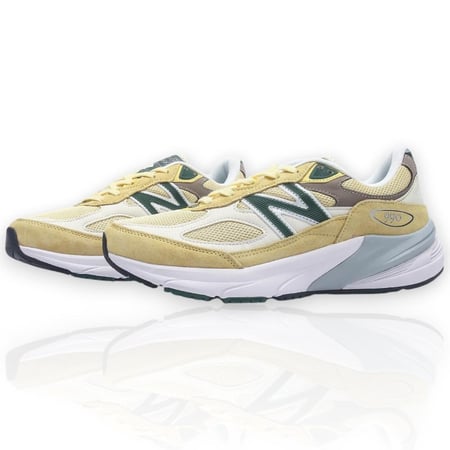 New Balance 990