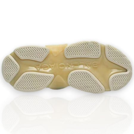 Balenciaga -بالينسياغا