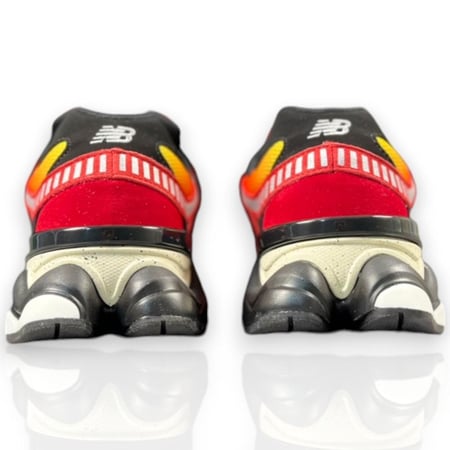 New Balance - 9060