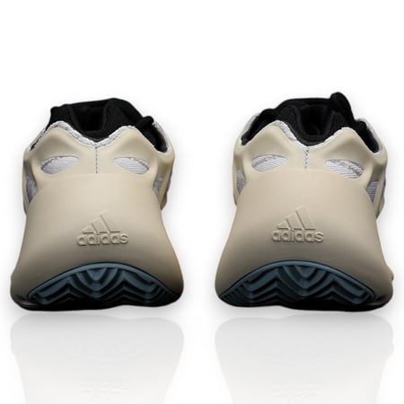 Adidas - Yeezy Boost 700 - أديداس
