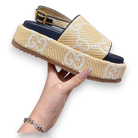 جوتشي صندل  - Gucci Slippers Sandals