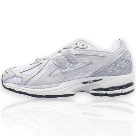 New Balance 990