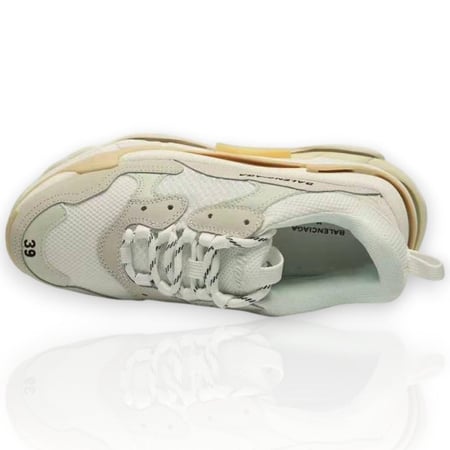 Balenciaga -بالينسياغا