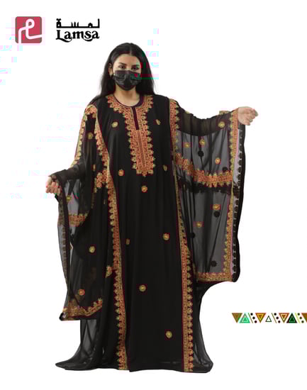 ثوب مستوحاة من موروث المنطقة الشرقية