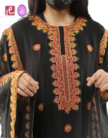 ثوب مستوحاة من موروث المنطقة الشرقية