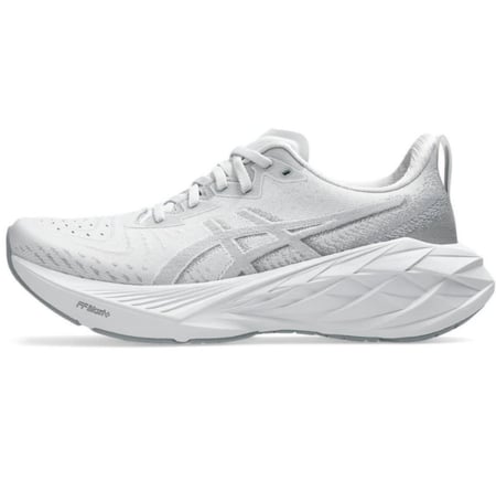ASICS NOVABLAST 4