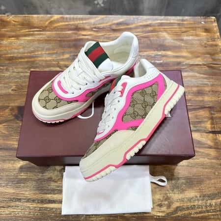 شوز من Gucci