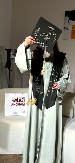 عبايات تخرج
