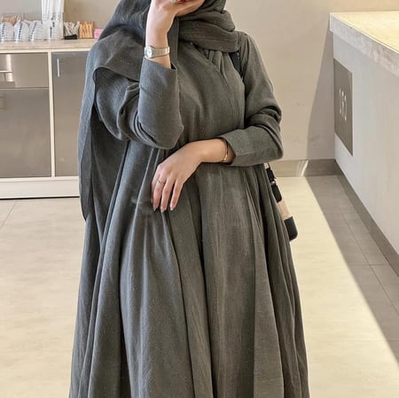 عباية صيفية خفيفة وأنيقة