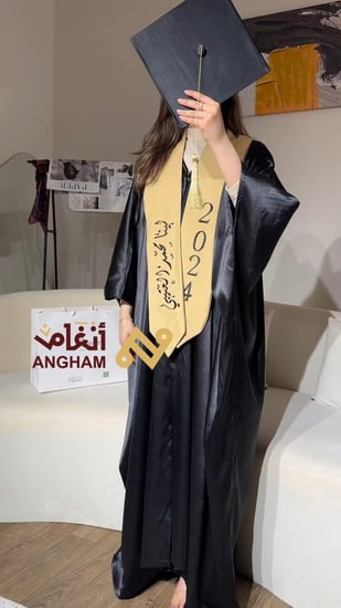 عبايات تخرج