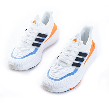 ULTRA BOOST-Adidas