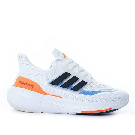 ULTRA BOOST-Adidas