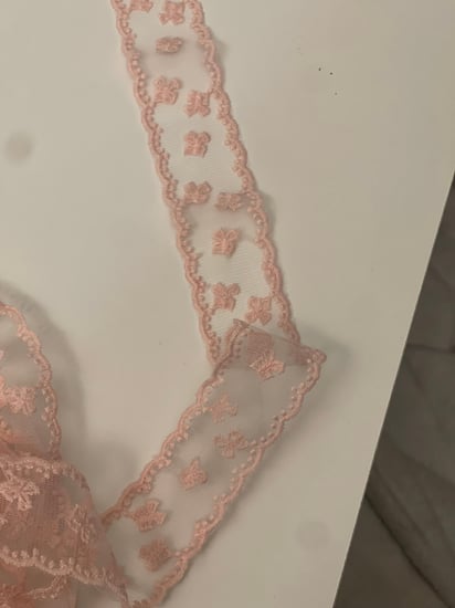 طرحة دانتيل سماوي فيونكات