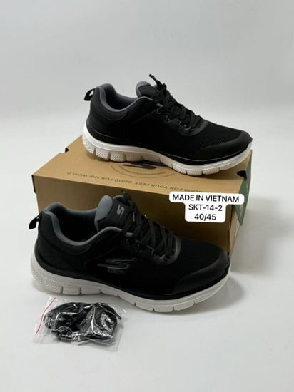 حذاء رياضي رجالي من ماركة سكيتشرز (Skechers)-اسود-ابيض