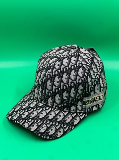 كاب رجالي من ماركة كريستيان ديور (Christian Dior)