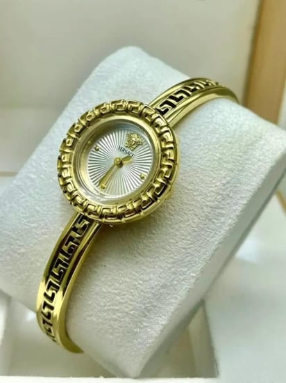 ساعة يد نسائية  من ماركة فرزاتشي (Versace)