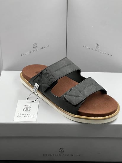 سليبر ايطالي فاخر من ماركة برونيلو كوتشينيلي((Brunello Cucinelli)