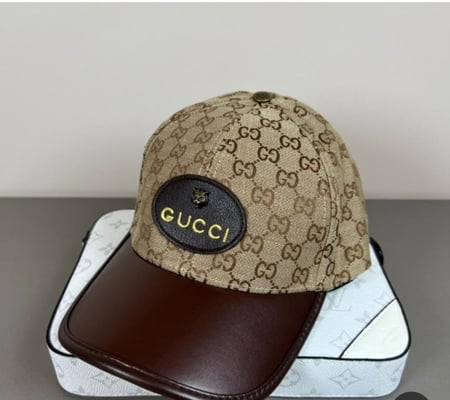 تشكيلة متنوعة من قبعات  قوتشي (Gucci)