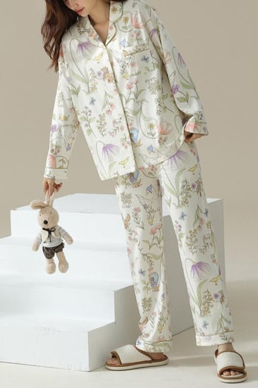 بيجاما القطن الأنثوية بطبعات حديقة ملونة تصميم أنيق