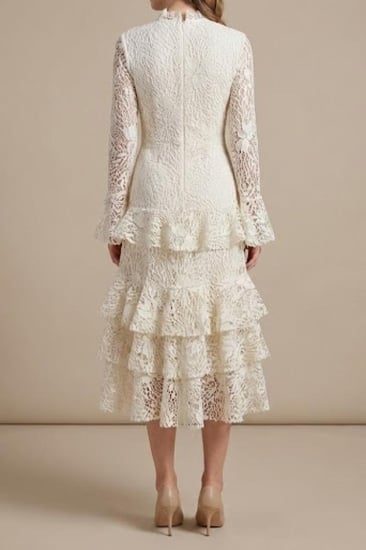 فستان دانتيل طبقات