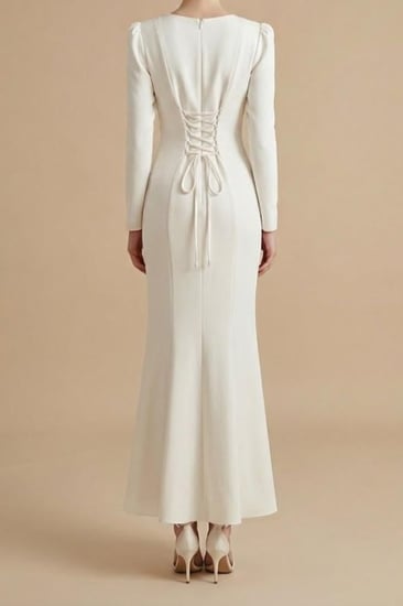 فستان سهرة أوف وايت