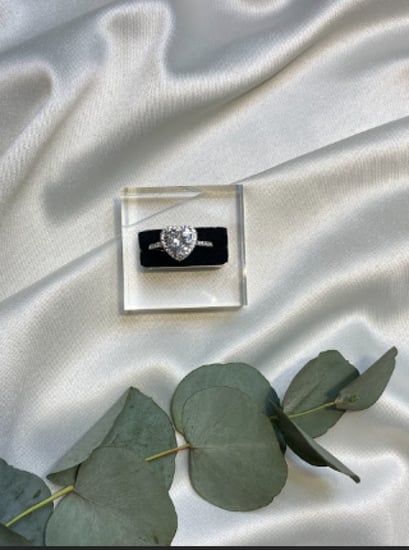 خاتم  قلب دقة الالماس