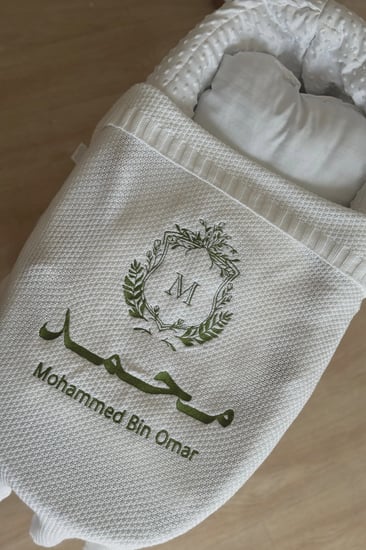 بطانية مواليد مع التطريز
