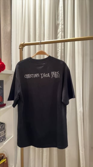 تيشيرت ديور اسود