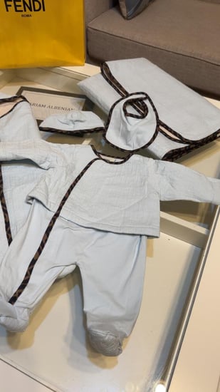 طقم فندي مواليد