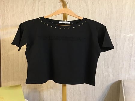 تيشيرت فالنتينو نسائي