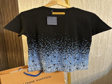 تيشيرت لويس فيتون